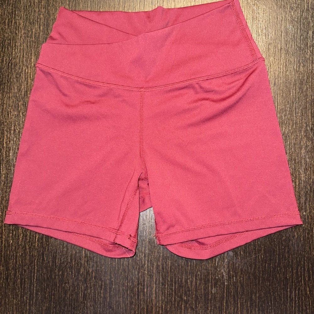 Muse High-Waist Bike Shorts in Rose